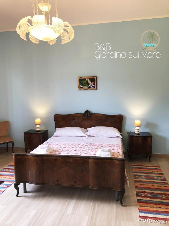 Giardino Sul Mare Bed & Breakfast Patti Bagian luar foto