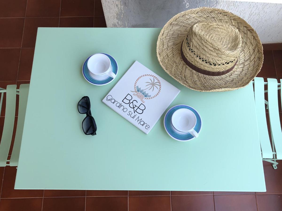 Giardino Sul Mare Bed & Breakfast Patti Bagian luar foto