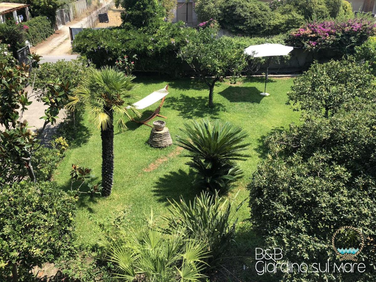 Giardino Sul Mare Bed & Breakfast Patti Bagian luar foto