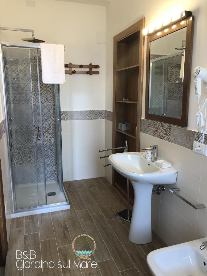 Giardino Sul Mare Bed & Breakfast Patti Bagian luar foto