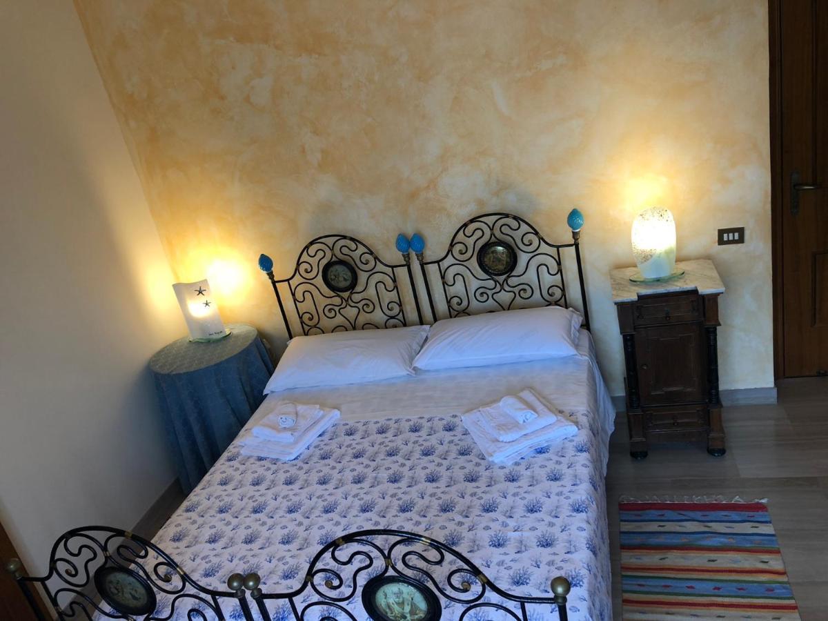 Giardino Sul Mare Bed & Breakfast Patti Bagian luar foto