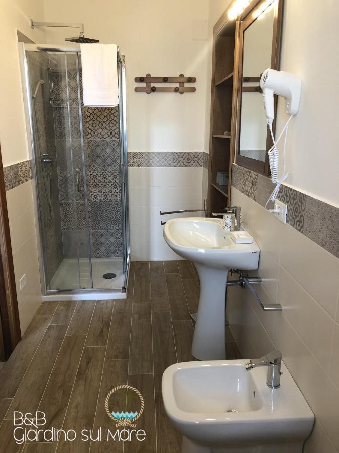 Giardino Sul Mare Bed & Breakfast Patti Bagian luar foto