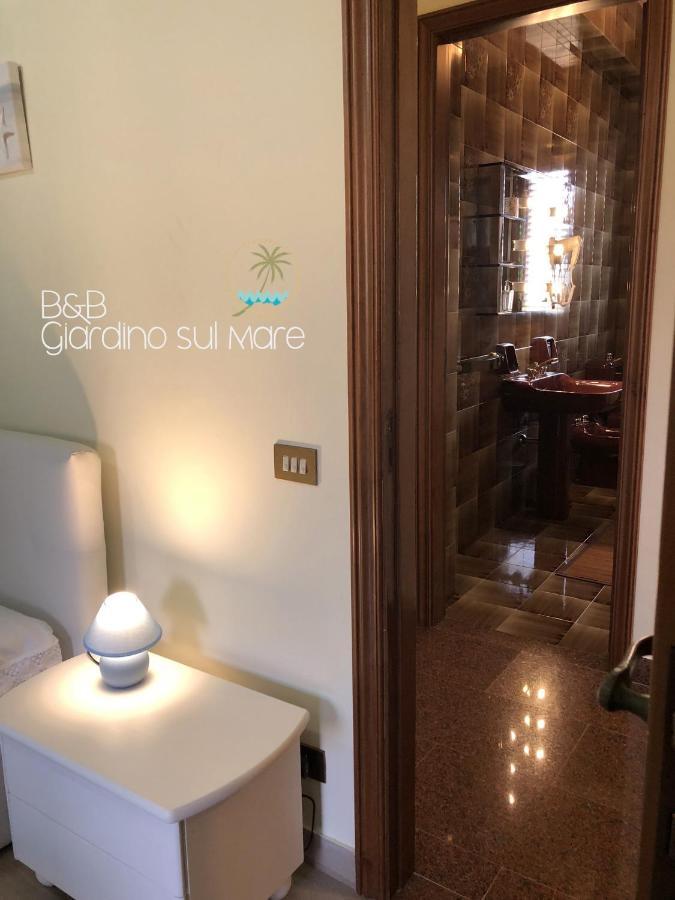 Giardino Sul Mare Bed & Breakfast Patti Bagian luar foto